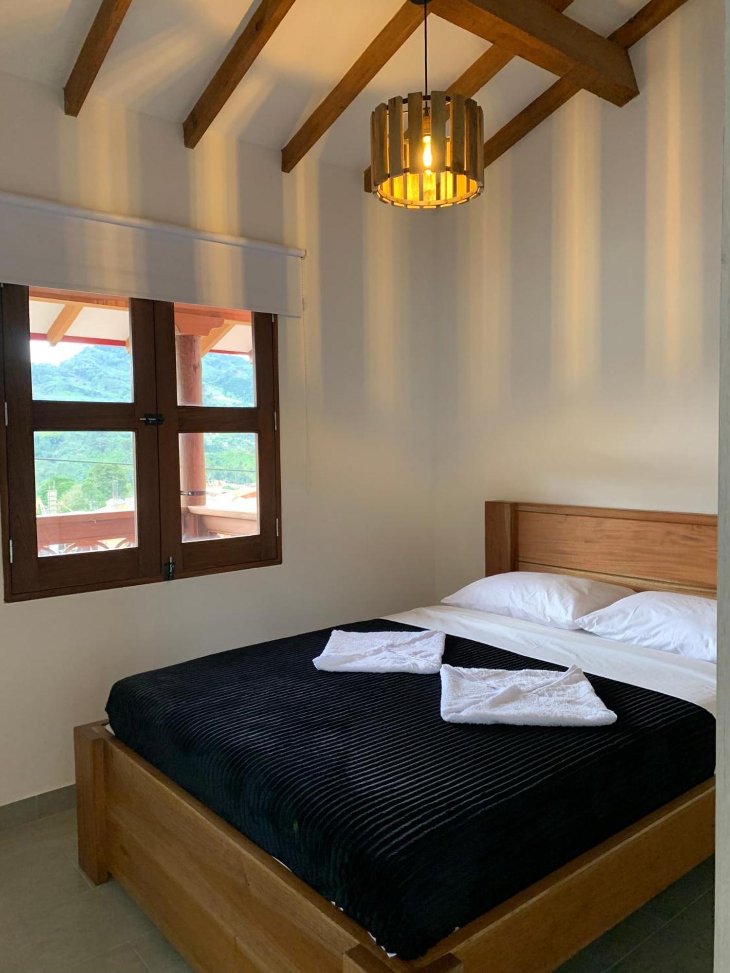 Montesco Apartman Jardín Szoba fotó